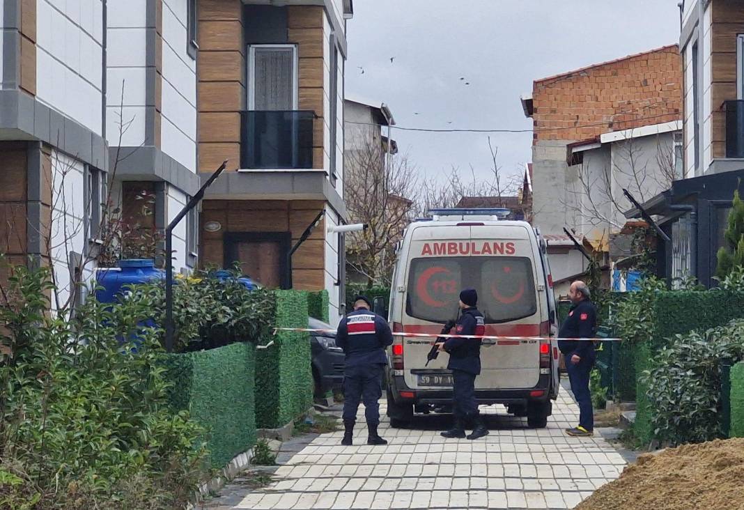 Villada anne ve kızı silahla öldürülmüş halde bulundu, baba ağır yaralı 3